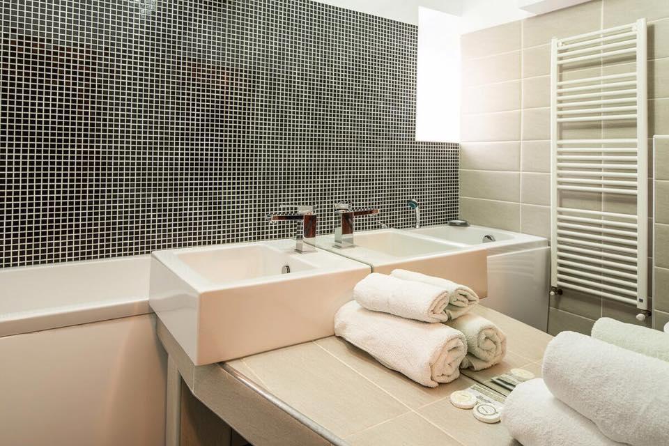 Vila Pinul Si Mesteacanul Hotell Poiana Brasov Exteriör bild
