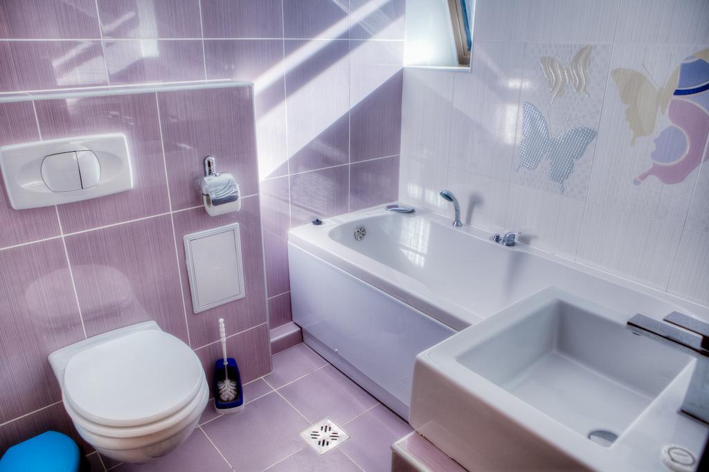 Vila Pinul Si Mesteacanul Hotell Poiana Brasov Exteriör bild