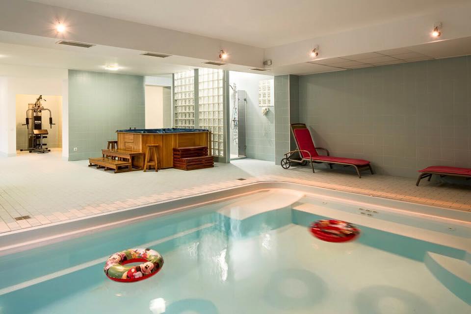 Vila Pinul Si Mesteacanul Hotell Poiana Brasov Exteriör bild